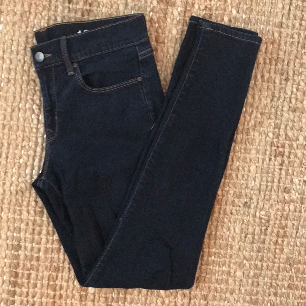 GAP Dark Wash Legging Jean